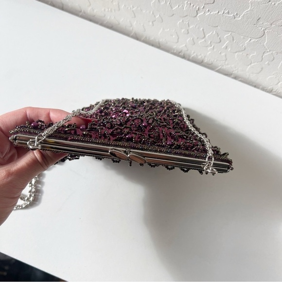 Le Regale Vintage Sequin Crossbody Bag - Picture 3 of 6